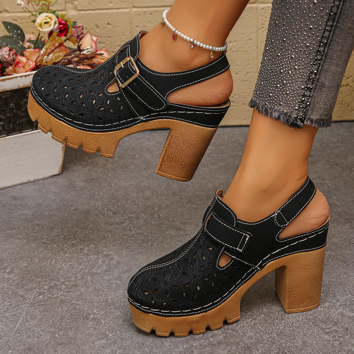 Leather Work Heels - Sandali con tacco spesso da donna