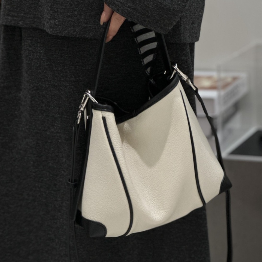 Unique Leather Work - Borsa a Tracolla in Vera Pelle