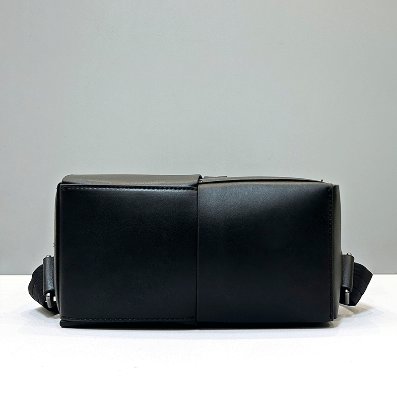 Zaino da Viaggio in Pelle Intr - Leatherwork Bag recensione e prezzo