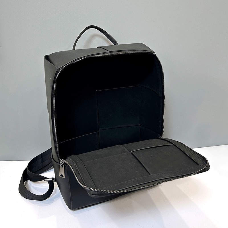 Zaino da Viaggio in Pelle Intr - Leatherwork Bag recensione e prezzo
